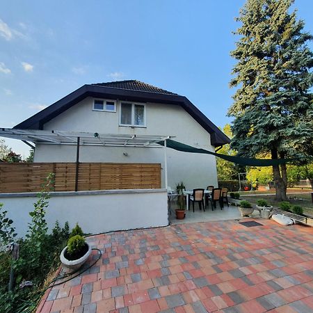Gold Apartman Zamardi Exterior photo